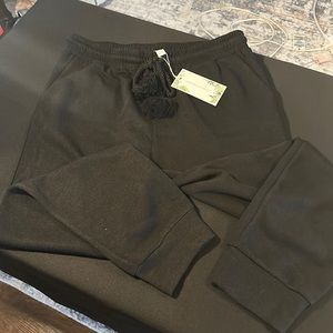 NWT- large black pants